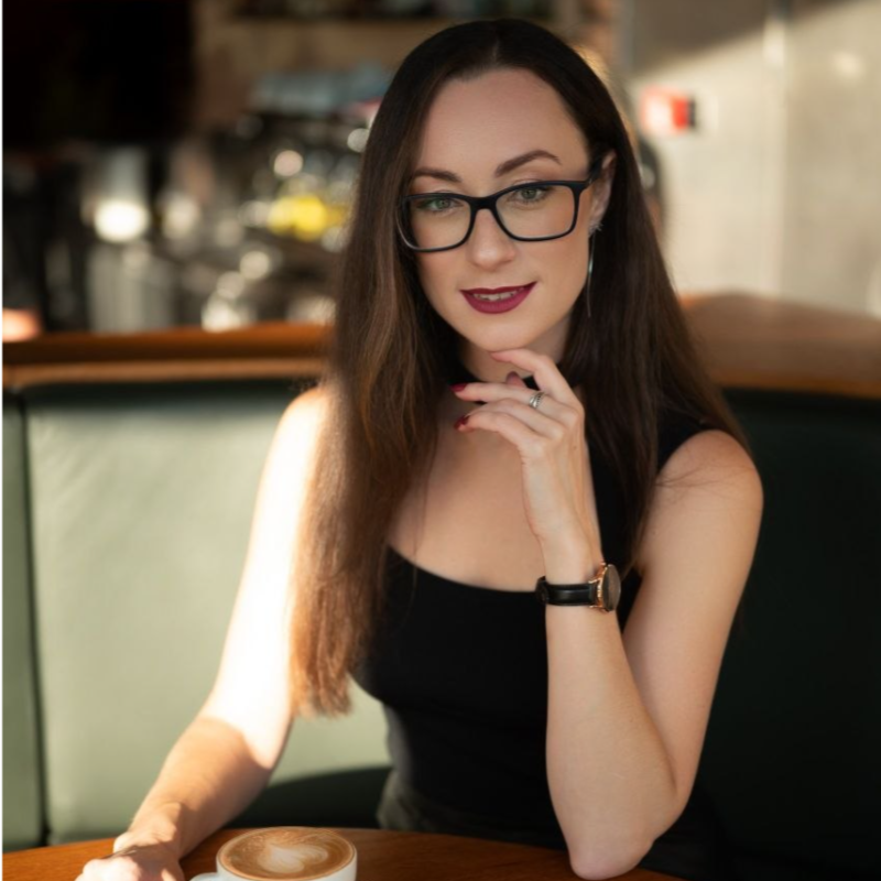 1789120068530 Olga Myronenko